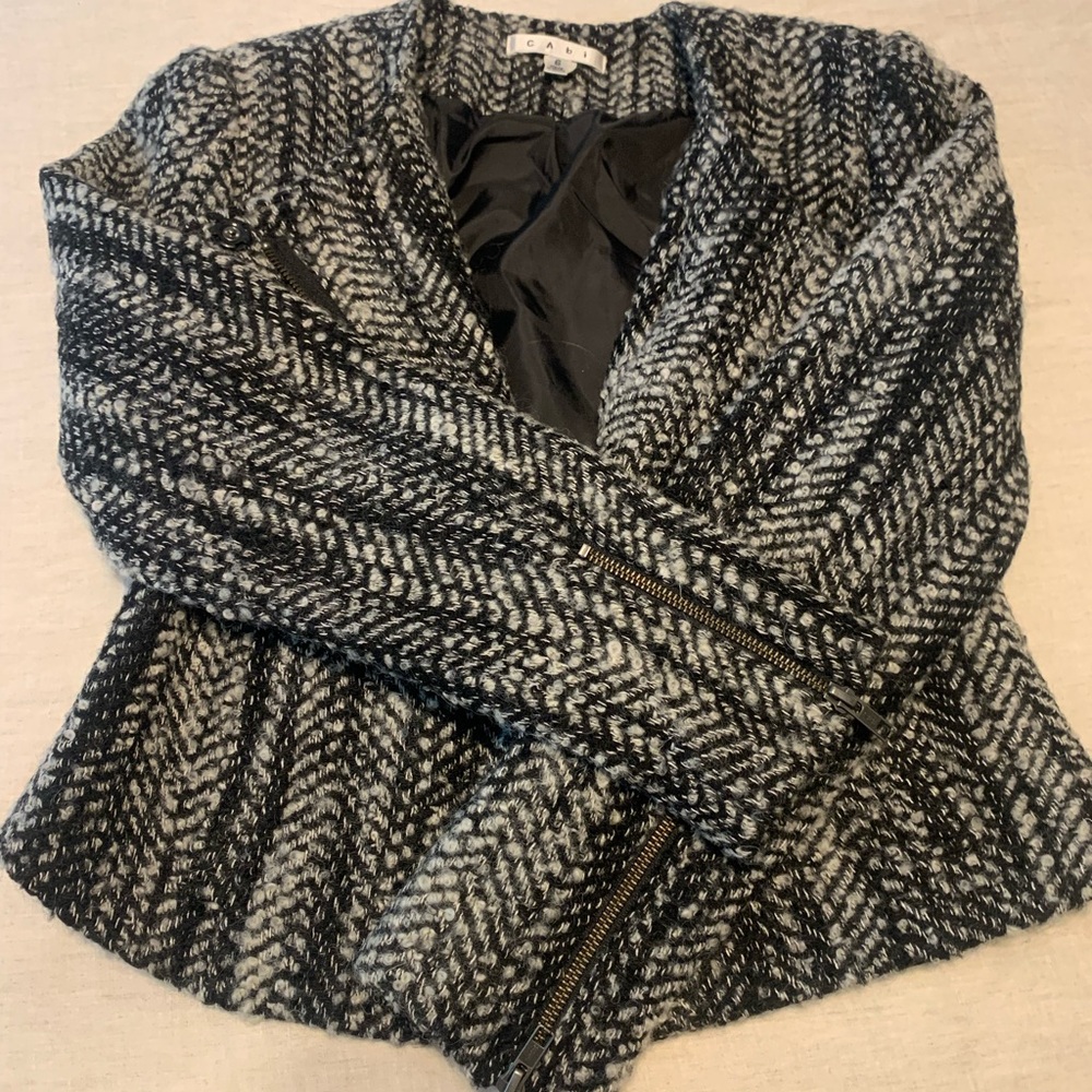 CAbi Mockingbird Jacket Size 6 Color Osprey Grey